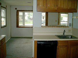 2nd image of 603 Carlton St