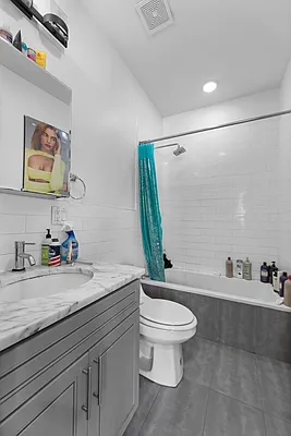 Rented by Corcoran | media 1