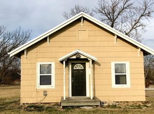 2027 Road G, Emporia, KS 66801