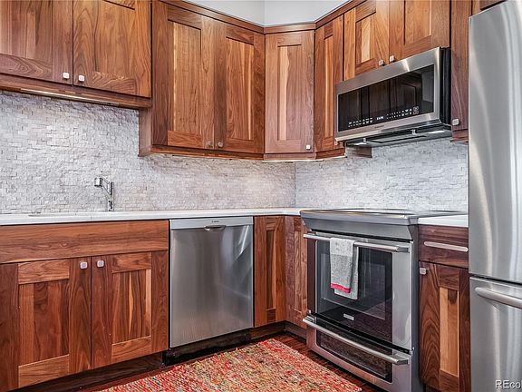 4th image of 345 N Fillmore St #306