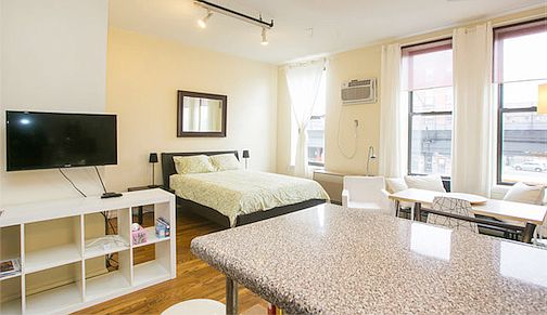 4th image of 1426 Atlantic Ave #3