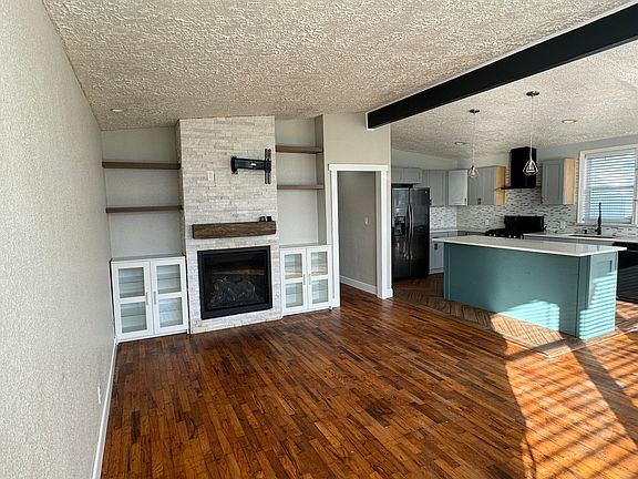 3rd image of 360 NE San Bayo Cir #O