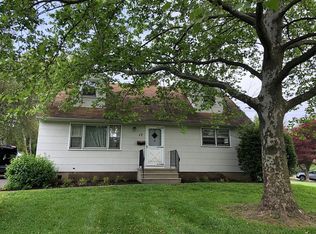 17 Bittersweet Rd, Ewing, NJ 08638