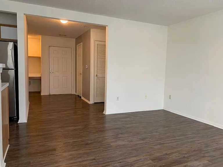 Hamilton at Turman Farms Apartments — Photo 41
