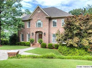 1291 Malibu Pl, Vestavia, AL 35216