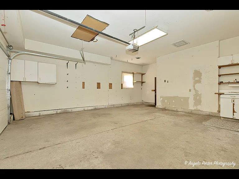 203 Springbrook Ct — Photo 12