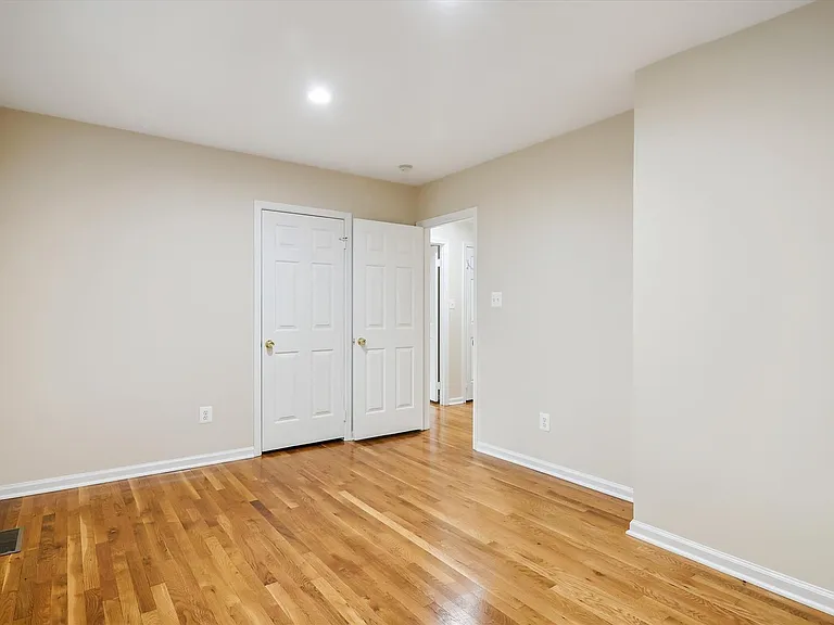9309 Langford Ct — Photo 42