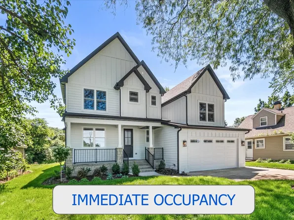 520 N Sleight St, Naperville, IL 60563