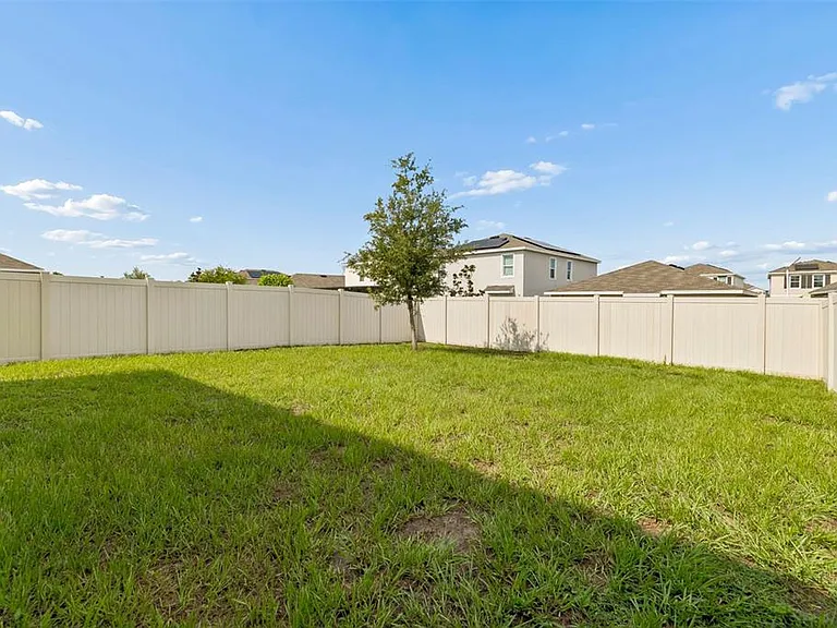 17053 Oval Rum Dr — Photo 44