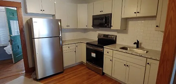 40 Main St #2