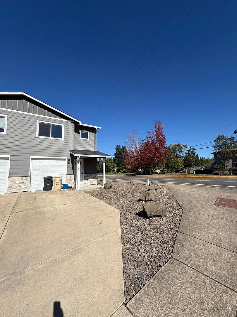 201/203 W. J St. — Photo 2