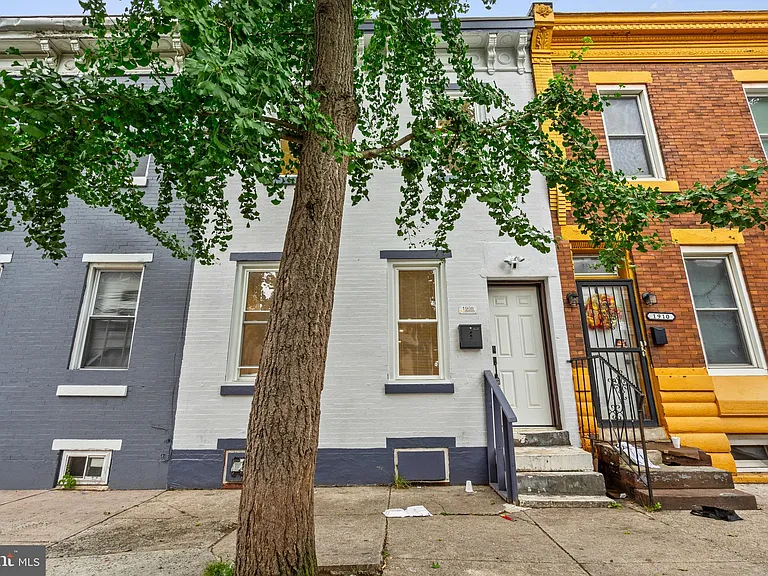1908 N Croskey St — Photo 1
