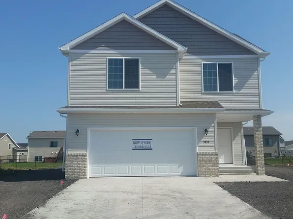3234 26th St S, Moorhead, MN 56560