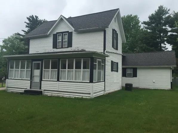 135 N Elm St, Clintonville, WI 54929