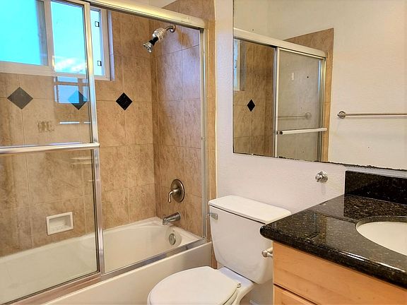 5th image of 4747 Hamilton St Unit 13