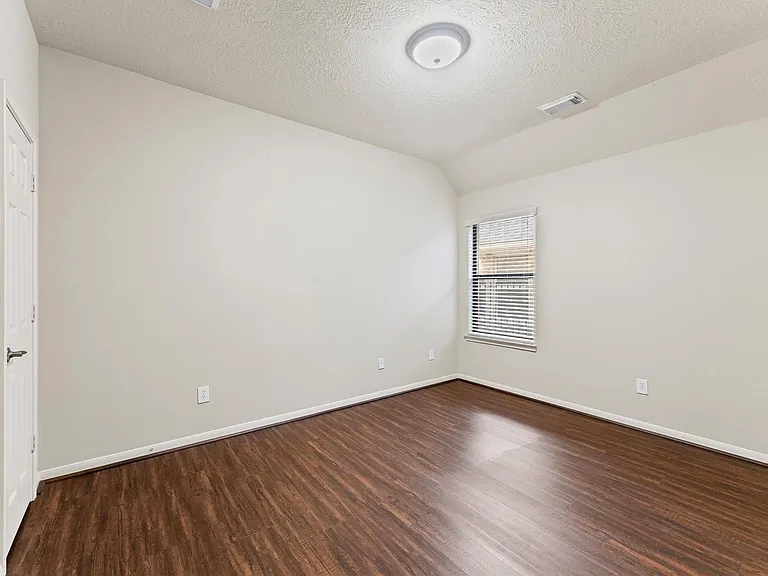 31 Pleasant Point Pl — Photo 24