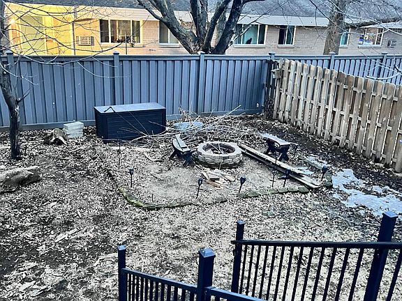 5th image of 318 12th Ave S