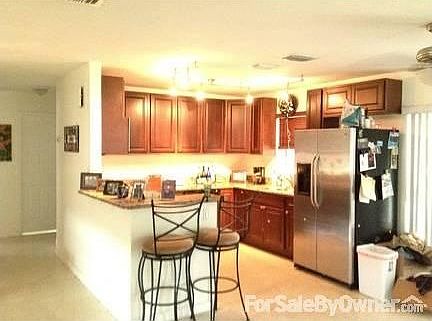 2nd image of 100 SE 12th St