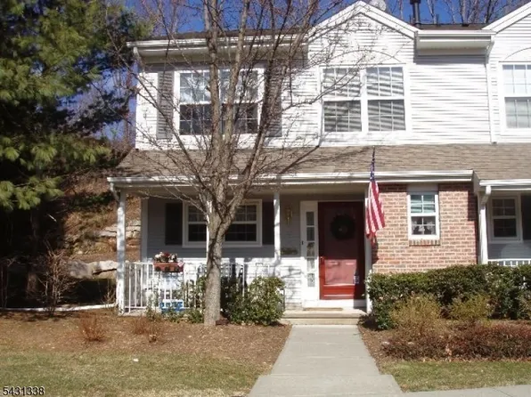 12 Brookside Ln, Mount Arlington Boro, NJ 07856