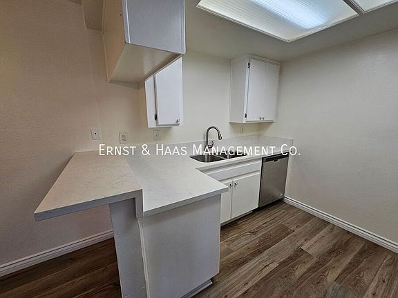 3rd image of 6635 N Orizaba Ave APT 205