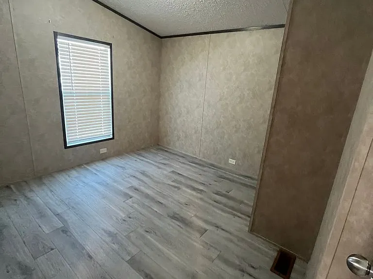 764 Wilson Dr — Photo 37