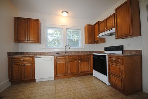 5th image of 3500 Tacoma Ave