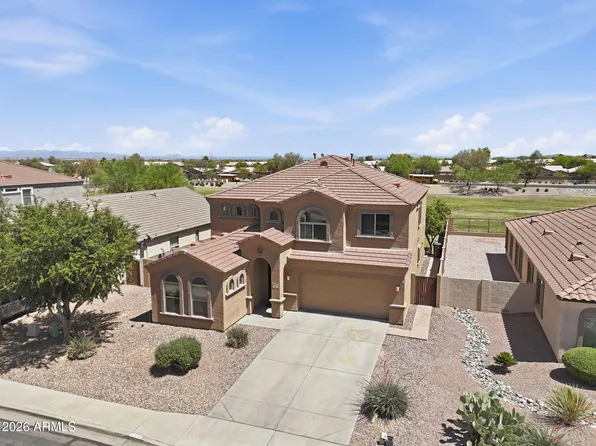863 E MULE TRAIN Trail, San Tan Valley, AZ 85143