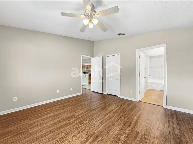 12024 Cedarfield Dr — Photo 9