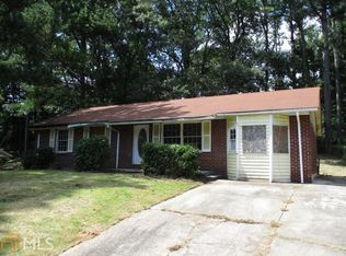 412 Cameo Dr, Riverdale, GA