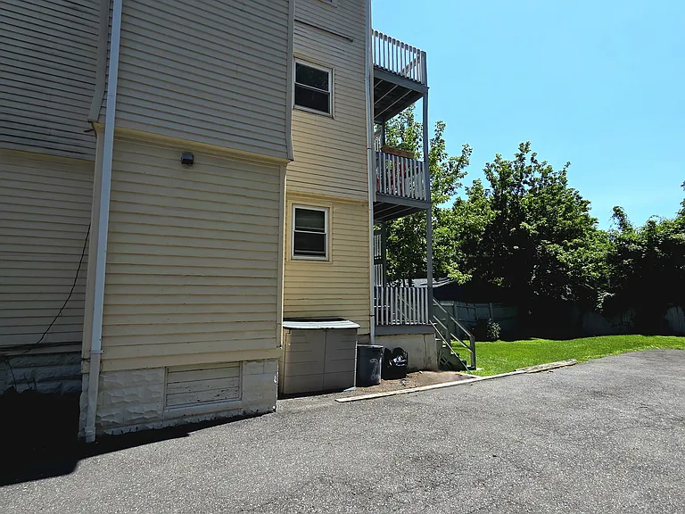 23 Tichenor Pl #2 — Photo 24