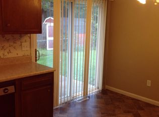 41 County Rd, Chatham, IL 62629