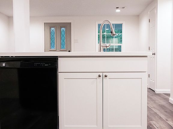 Kitchen Island W/washer