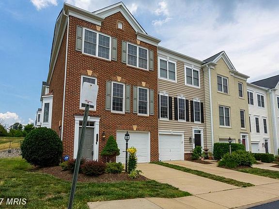 2nd image of 2381 Brookmoor Ln #517A