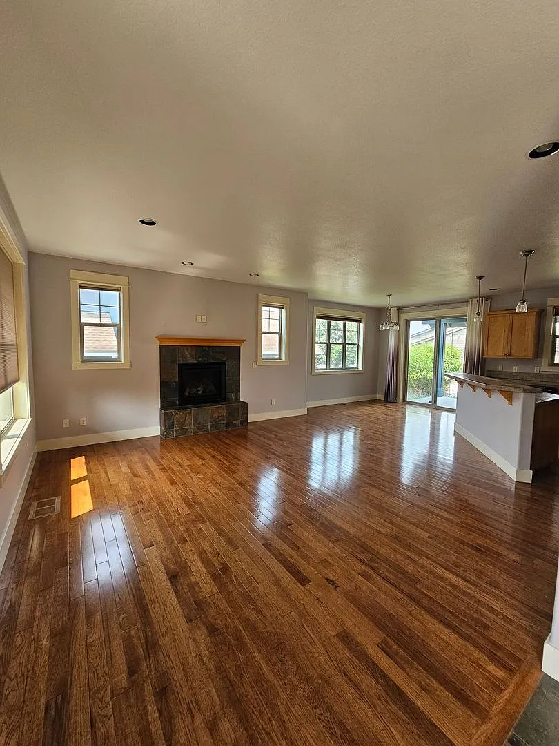 Yarrow Neighborhood Home with Central A/C, Landscaping Included! — Photo 2
