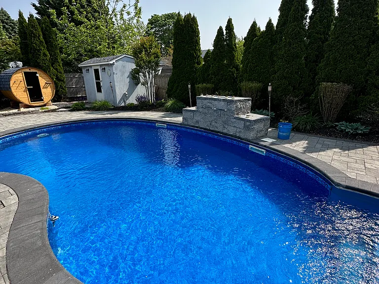 Bernice Dr — Photo 15
