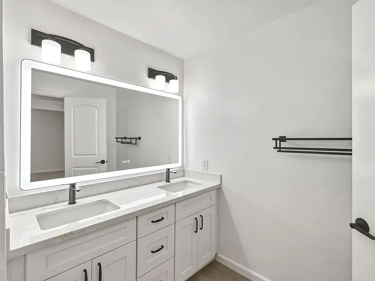 2563 Greer Rd — Photo 10