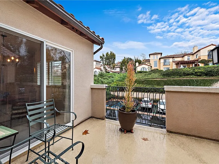 1 Roma Ct — Photo 10