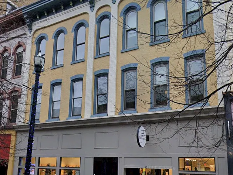 52 Monroe Center St NW #4 — Photo 1