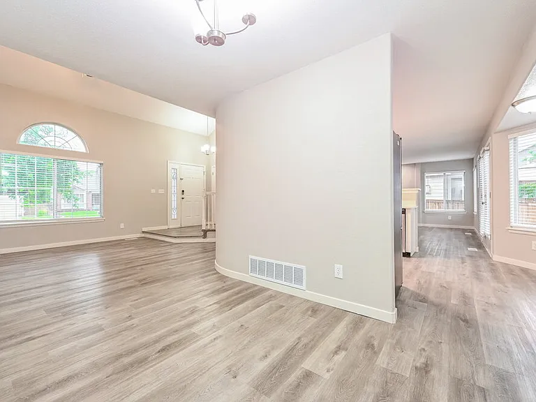 9978 Deer Creek Ln — Photo 8