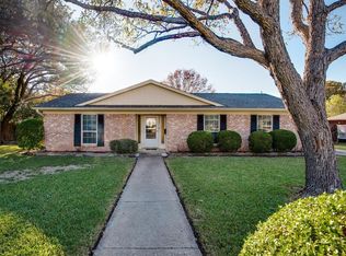 1923 Deep Valley Dr, Richardson, TX 75080