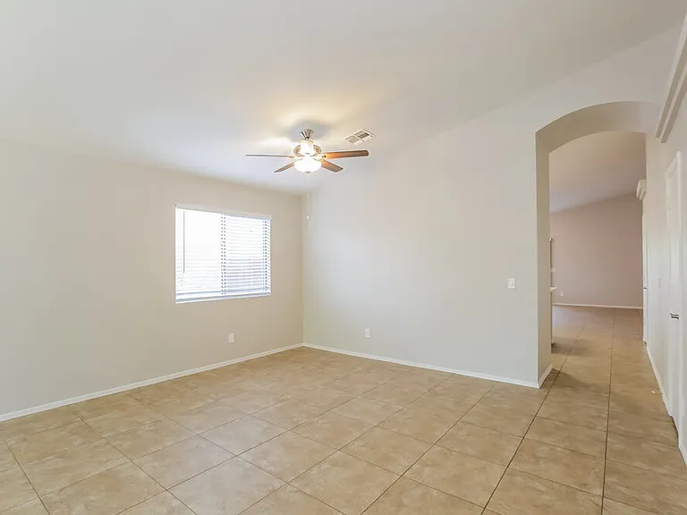 21861 W Mohave St — Photo 4