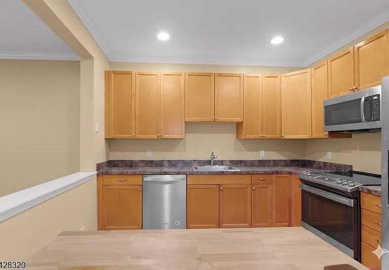 84 Autumn Ridge Rd — Photo 4