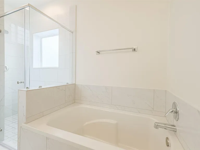 4817 Martin Oaks Ln — Photo 27