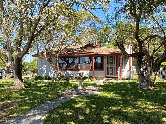 2nd image of 315 County Road 1296
