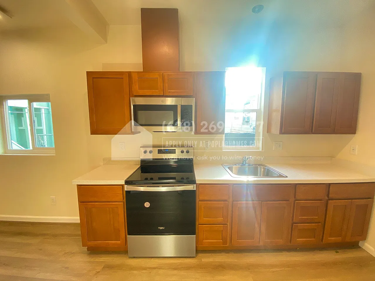3 bed, 1000 sqft, $3,450 — Photo 2