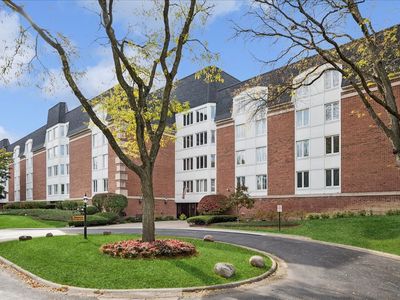 175 Lake Blvd APT 301, Buffalo Grove, IL, 60089