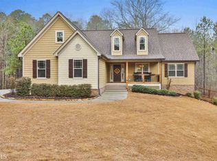 159 Brooks Lake Dr, Newnan, GA 30263