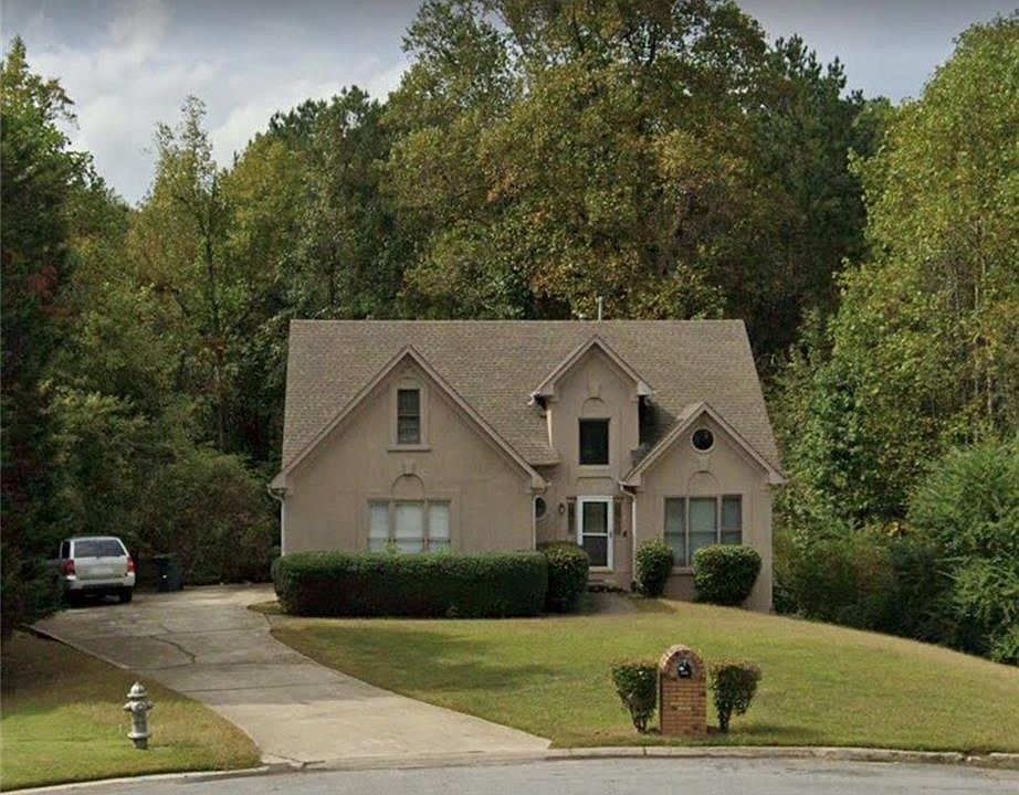 1st image of 548 Ivey Way SE