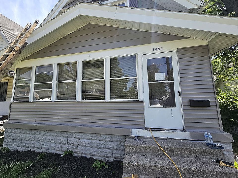 1st image of 1451 Colton St