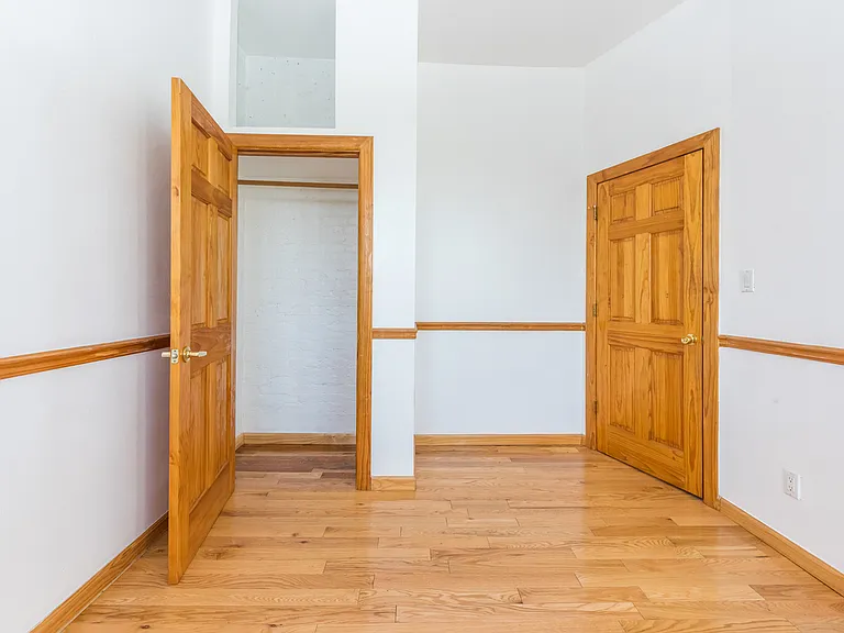 60 E 3rd St #14 — Photo 4